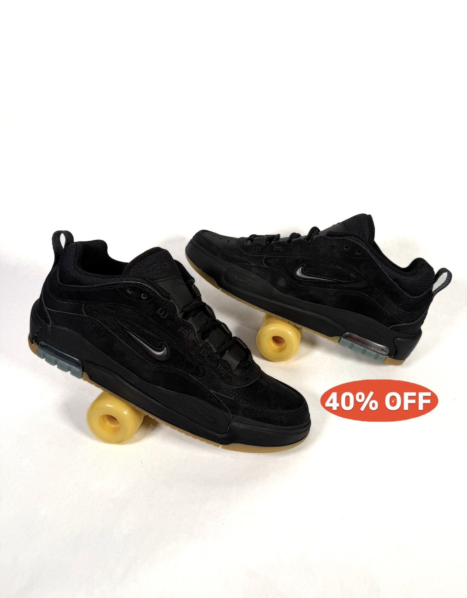 NIKE Air Max Ishod - Black/Black/Black