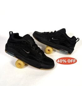 NIKE Air Max Ishod - Black/Black/Black