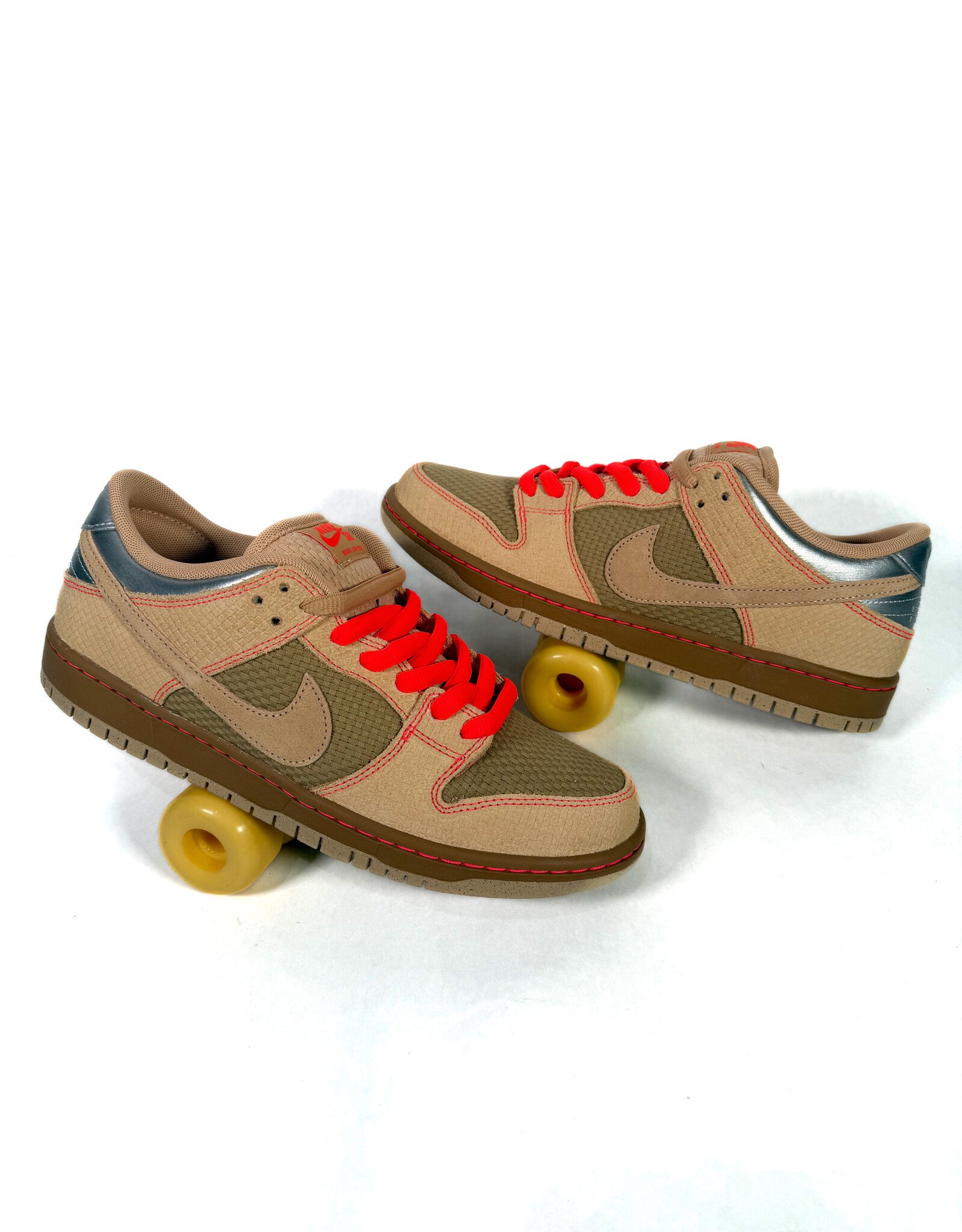 NIKE SB Dunk Low Pro “Songkran” - Canvas / Vachetta Tan