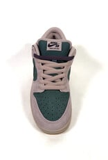 NIKE SB Dunk Low Pro - Mineral Slate / Dark Raisin