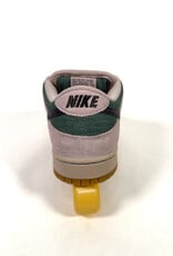 NIKE SB Dunk Low Pro - Mineral Slate / Dark Raisin