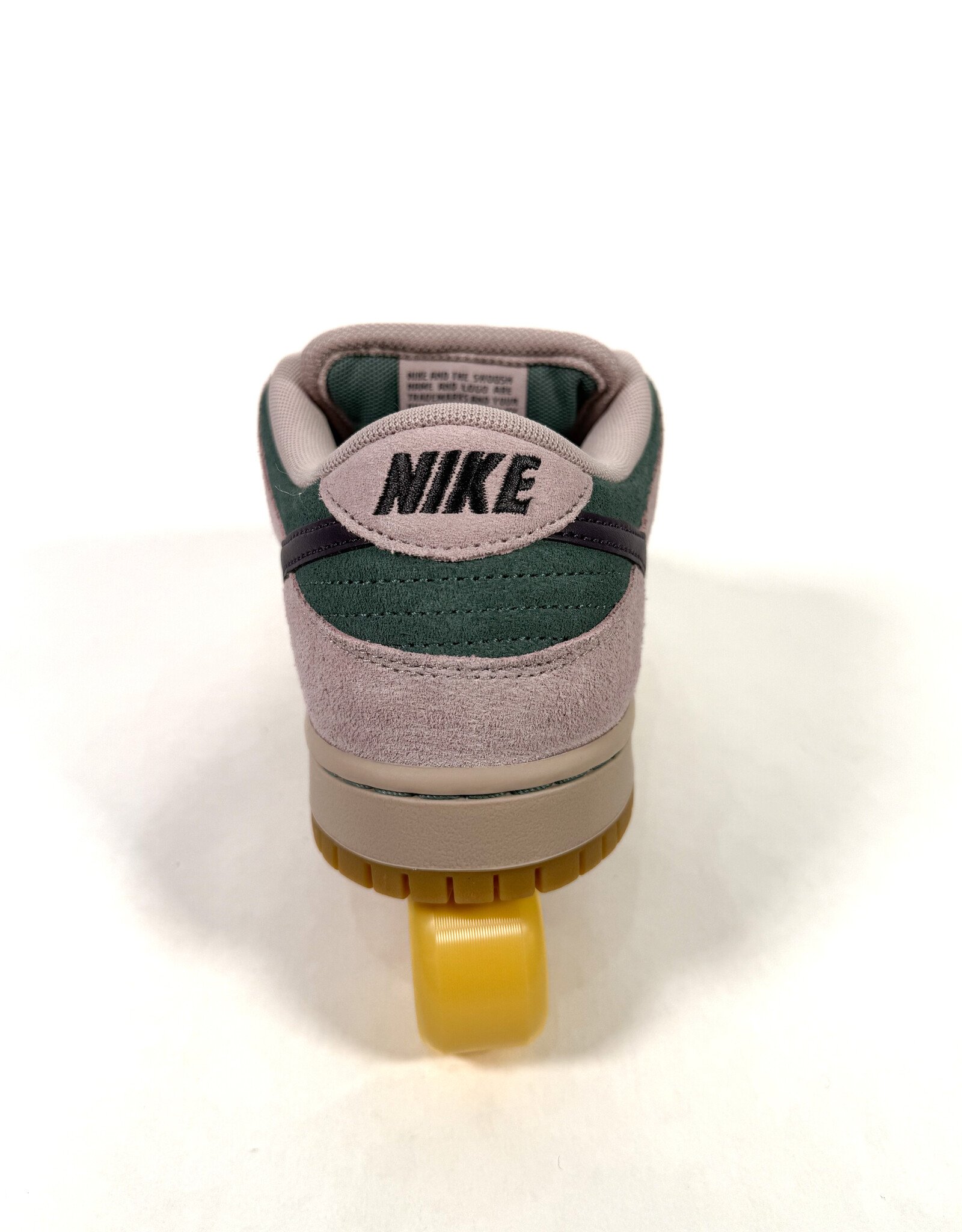 NIKE SB Dunk Low Pro - Mineral Slate / Dark Raisin