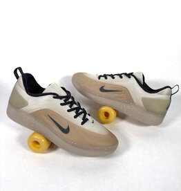 NIKE SB Zoom Nyjah 4 - Desert Khaki / Dk Smoke Grey
