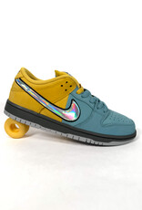 NIKE SB Dunk Low Pro 'Fast Pass' - Lightening / Wolf Grey / Denim
