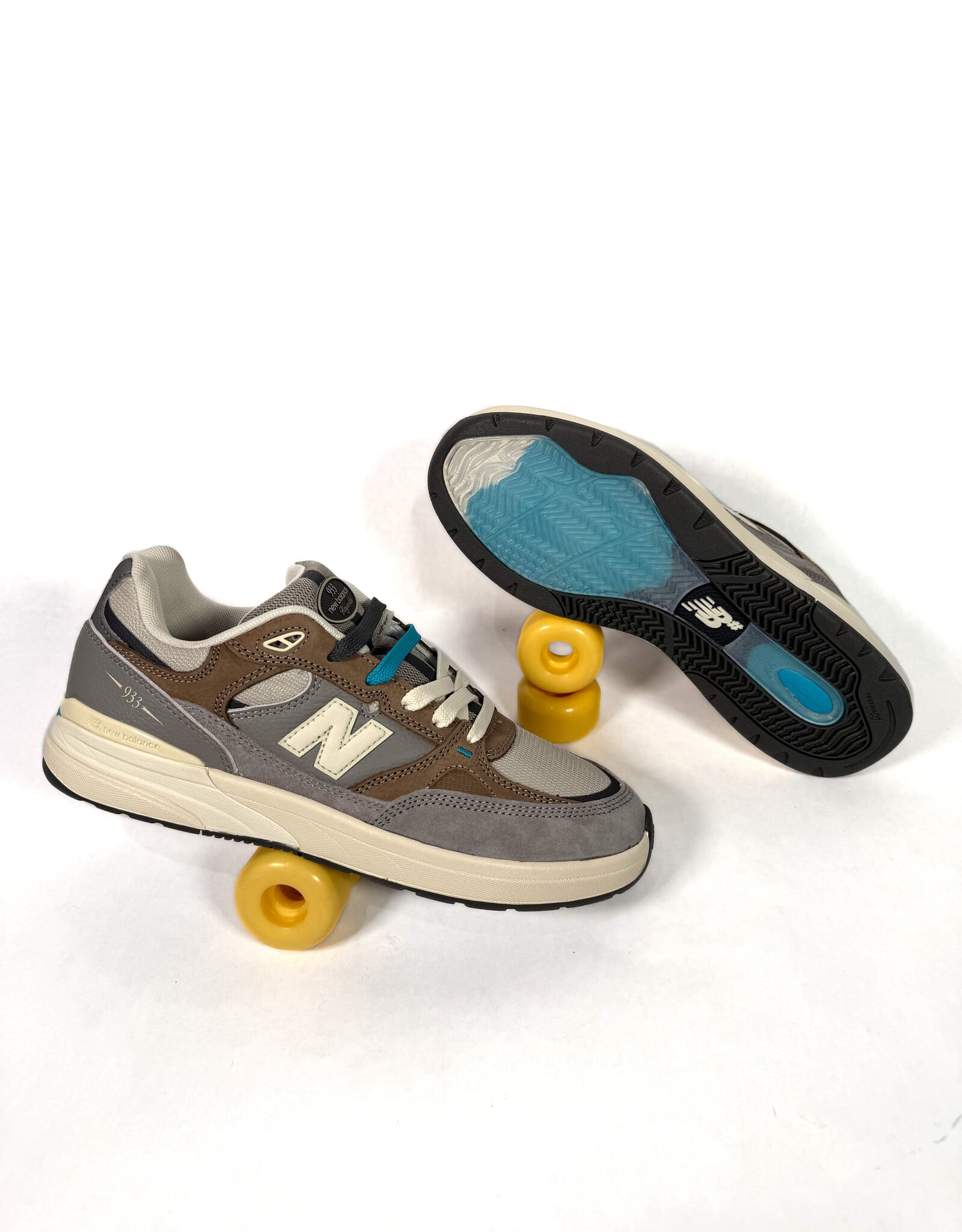 NEW BALANCE NB Numeric Andrew Reynolds 933 - Grey / Blue