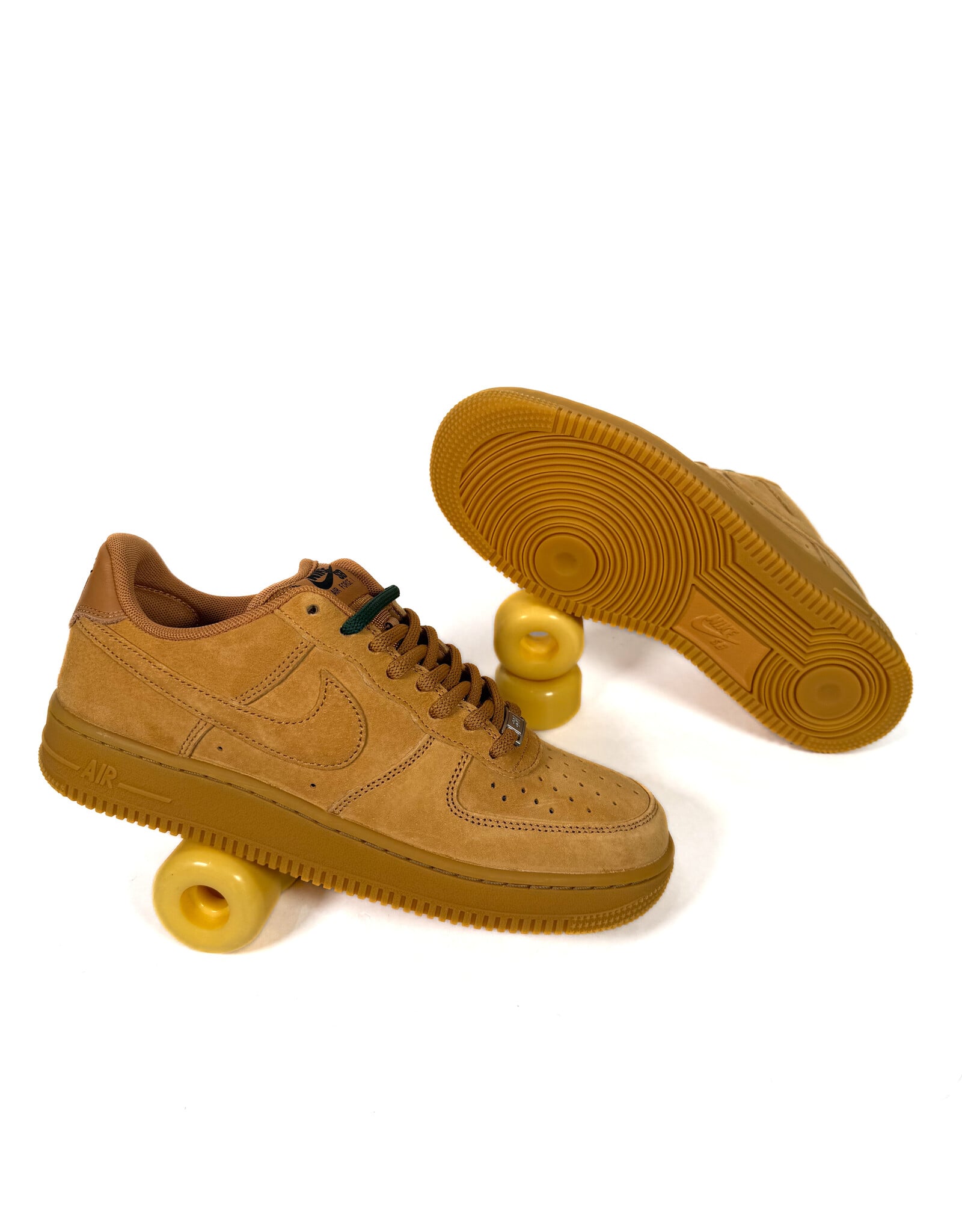 NIKE SB Air Force 1 - Flax
