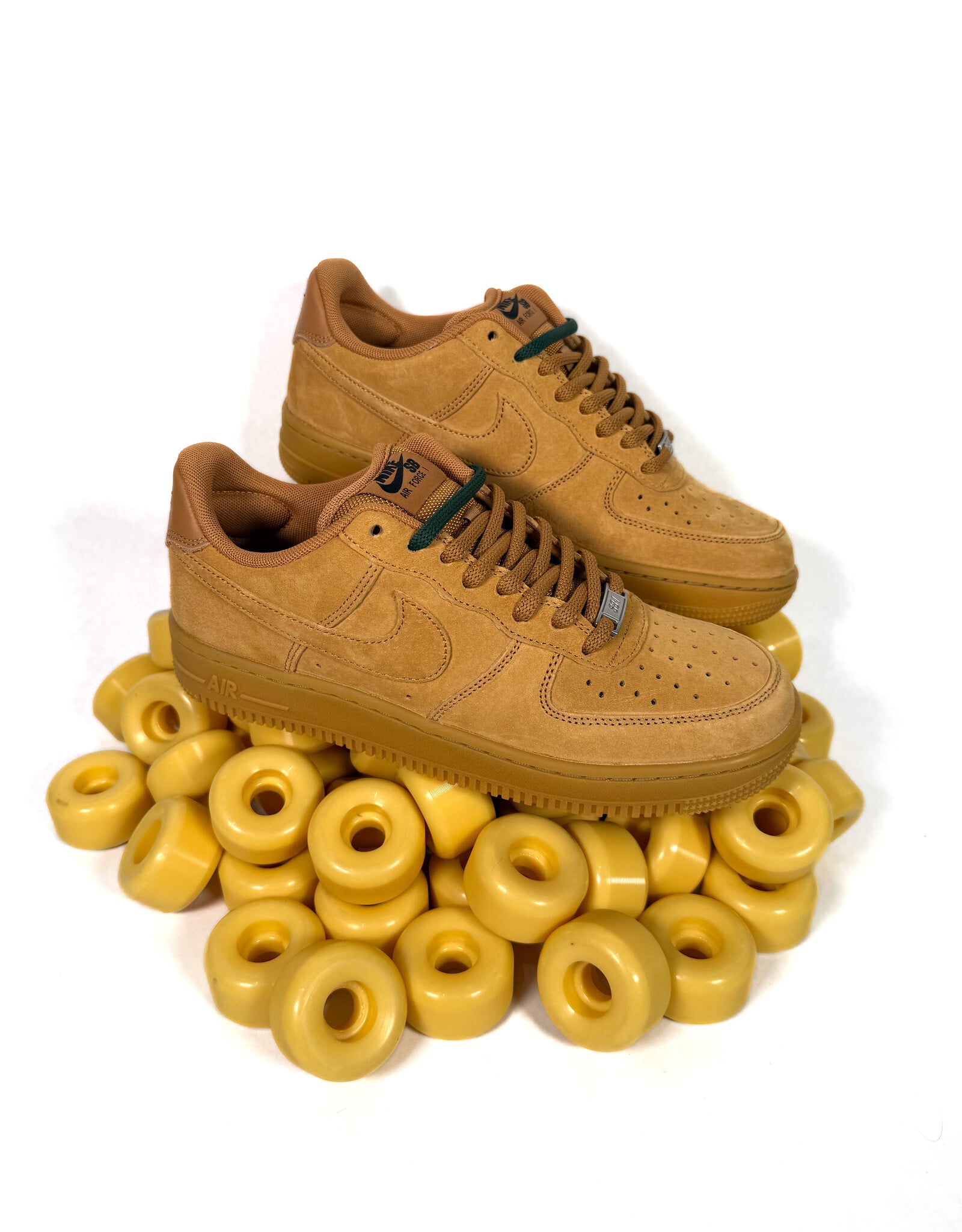 NIKE SB Air Force 1 - Flax