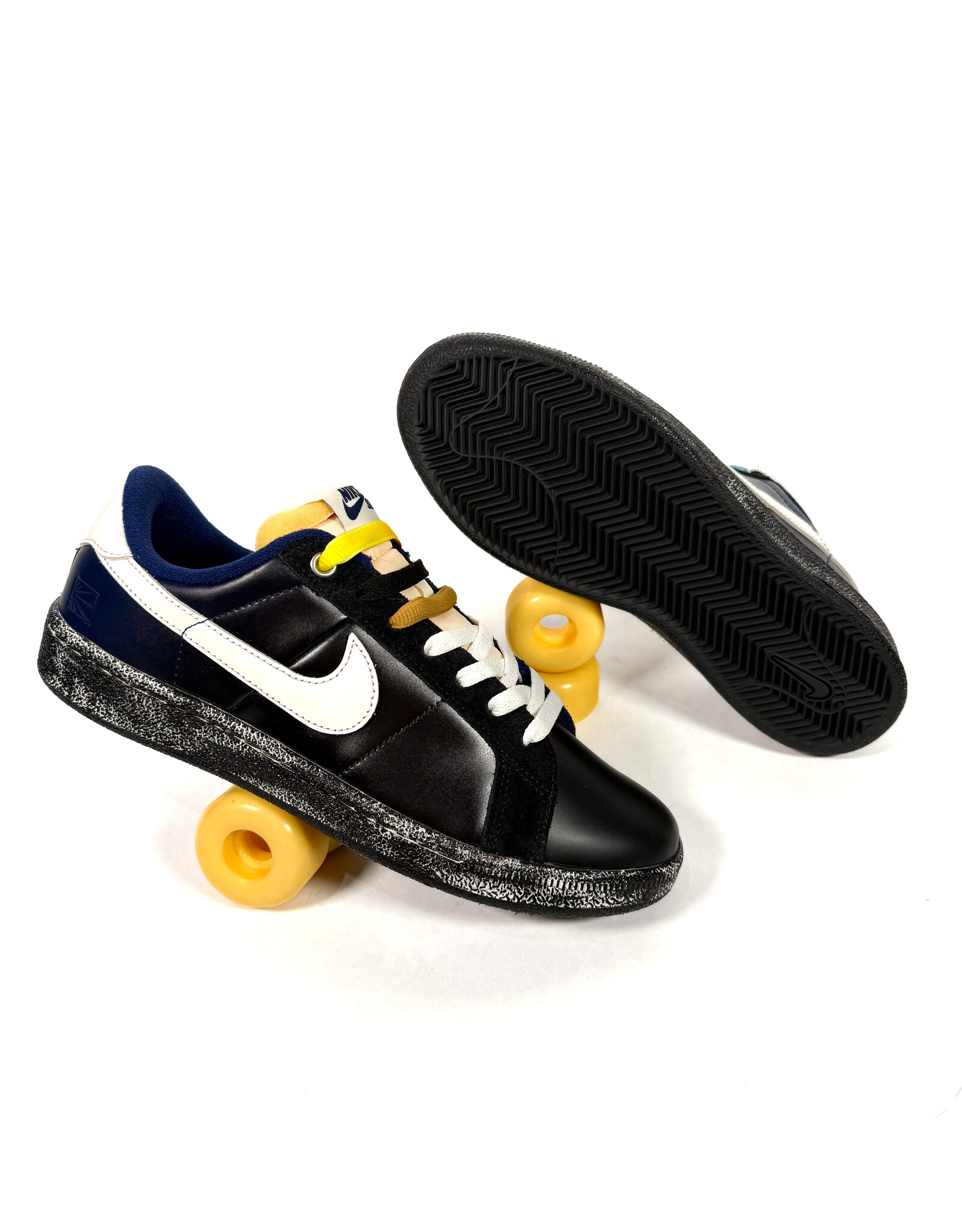 NIKE SB Zoom Tennis Classic x Rassvet - Blue Void / Sail