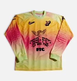 NIKE SB FC Pack Long-Sleeve Skate Top - Hyper Pink