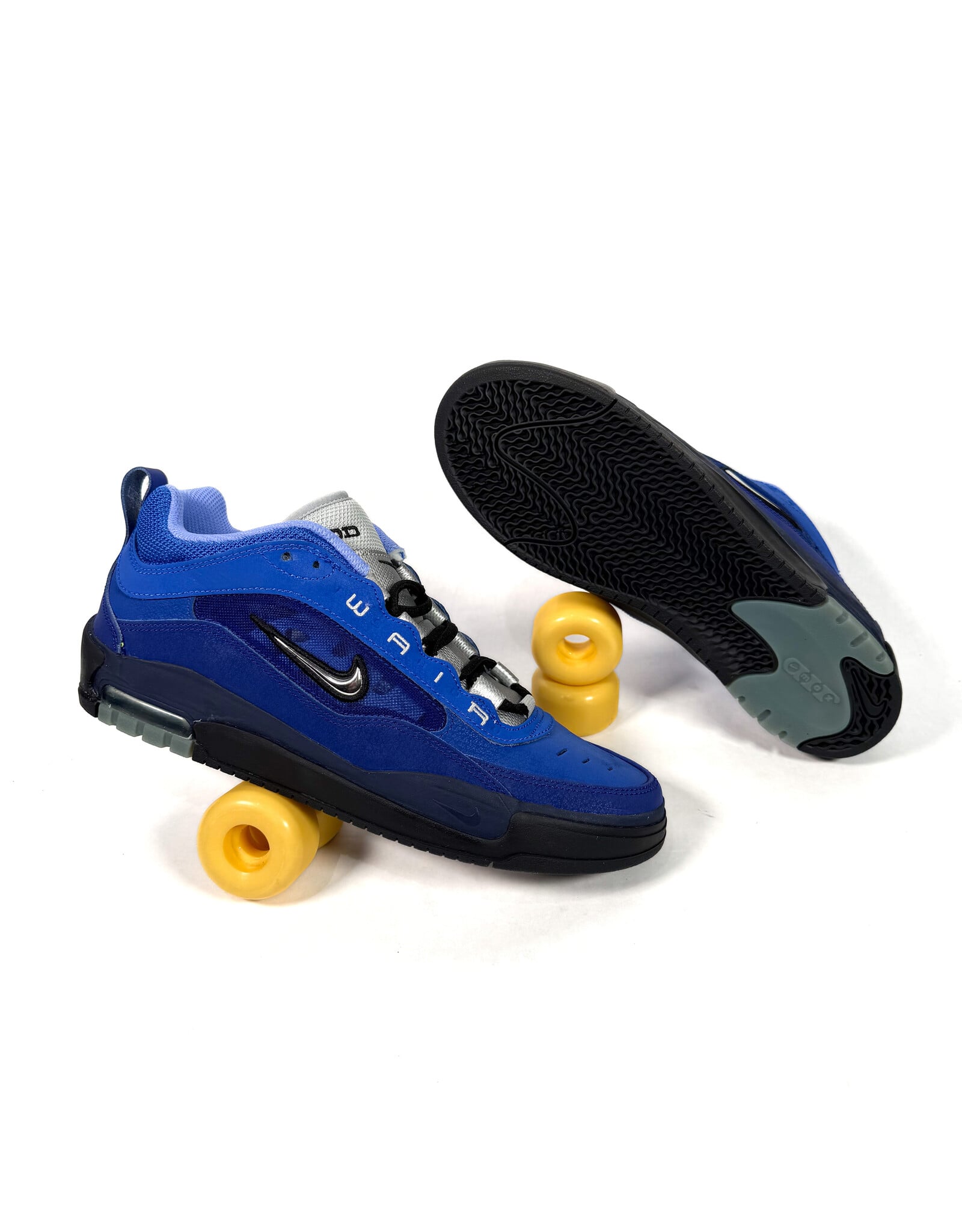 NIKE Air Max Ishod - Blue Void / Metallic Silver