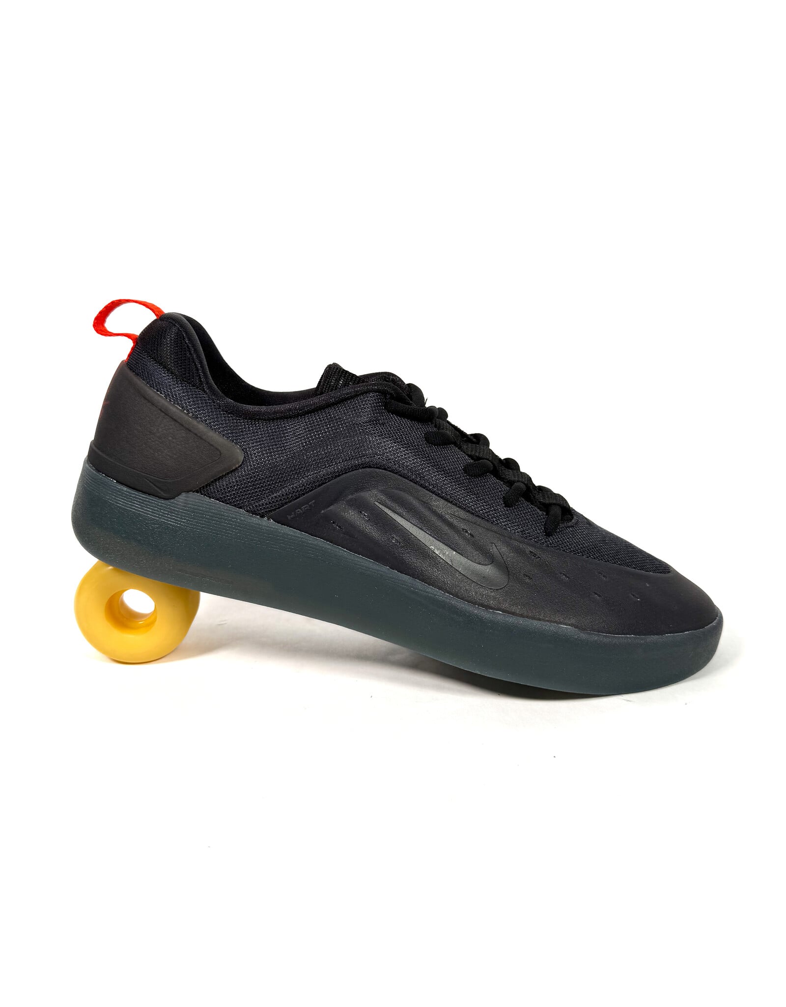 NIKE SB Zoom Nyjah 4 - Cool Grey / White / Wolf Grey