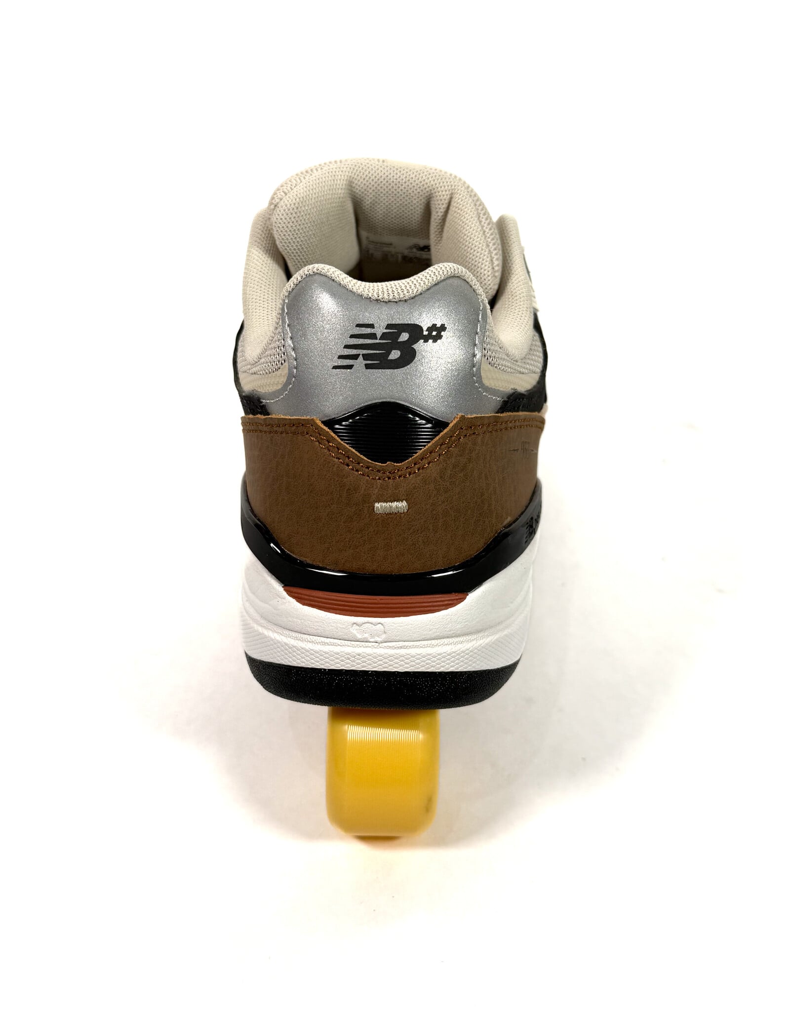 NEW BALANCE NB Numeric Andrew Reynolds 933 - Brown / White