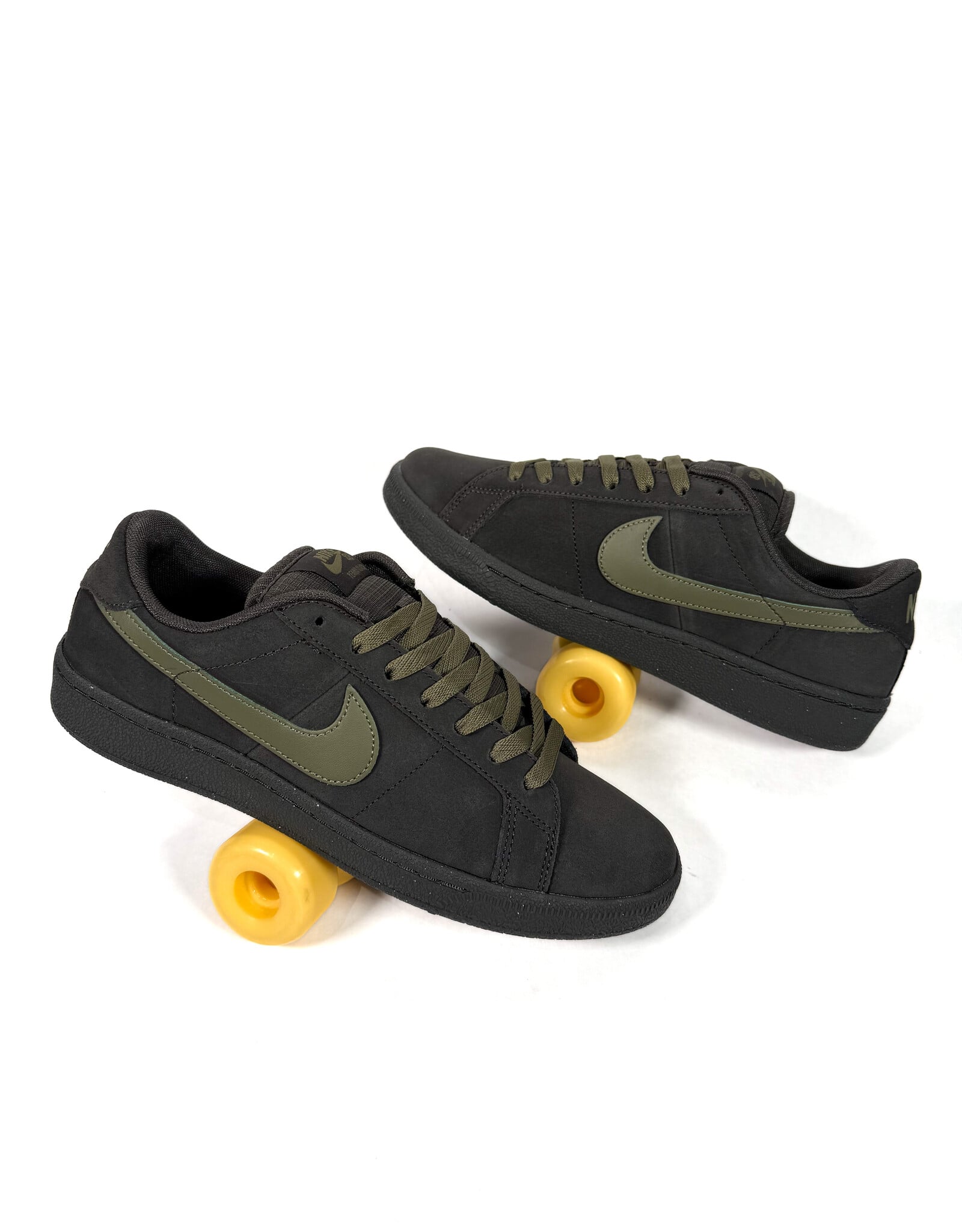 NIKE SB Zoom Tennis Classic - Deep Pewter / Medium Olive