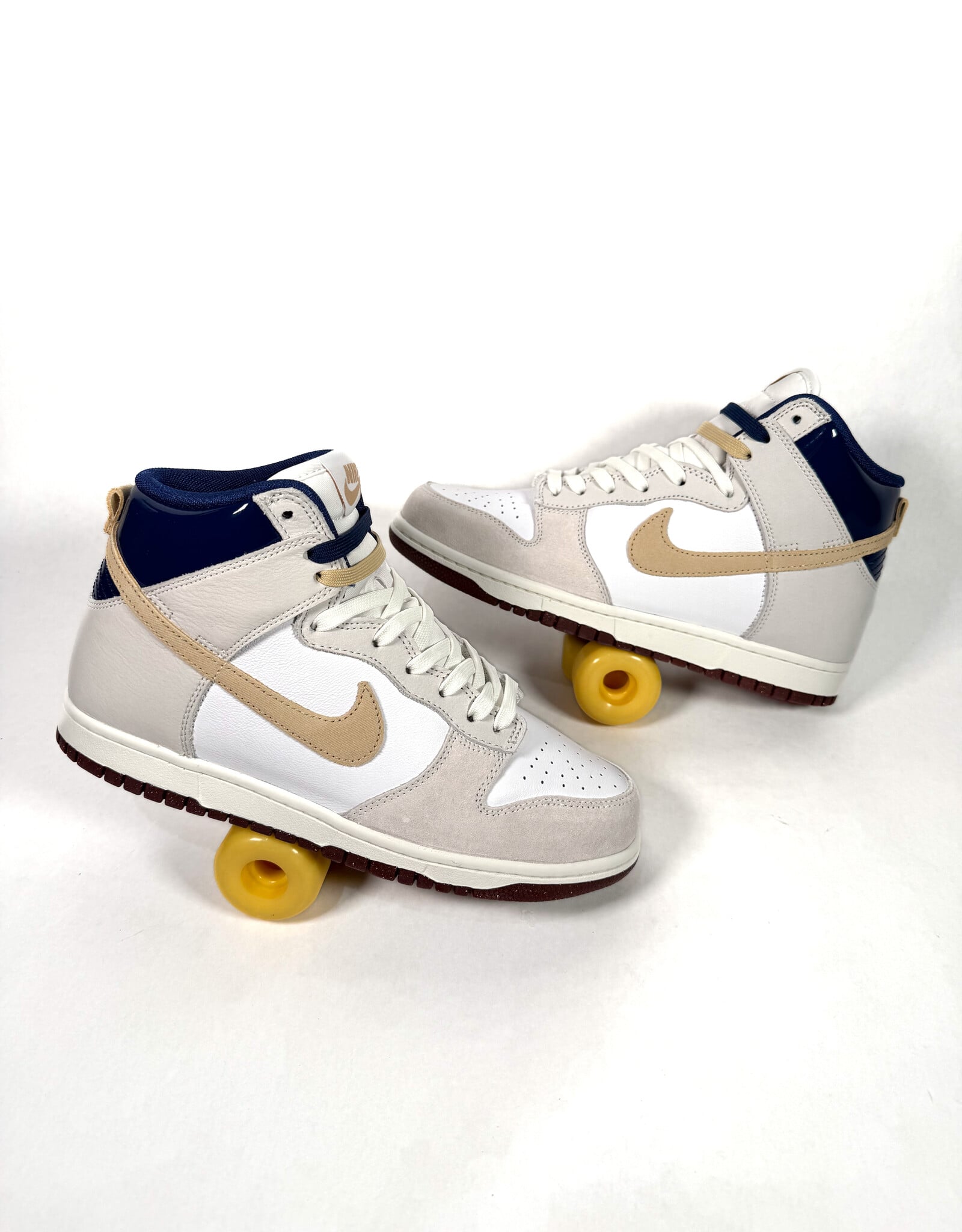 NIKE SB Dunk High Pro x Beyond Store - White/Ivory/Sand Dune/Blue Void