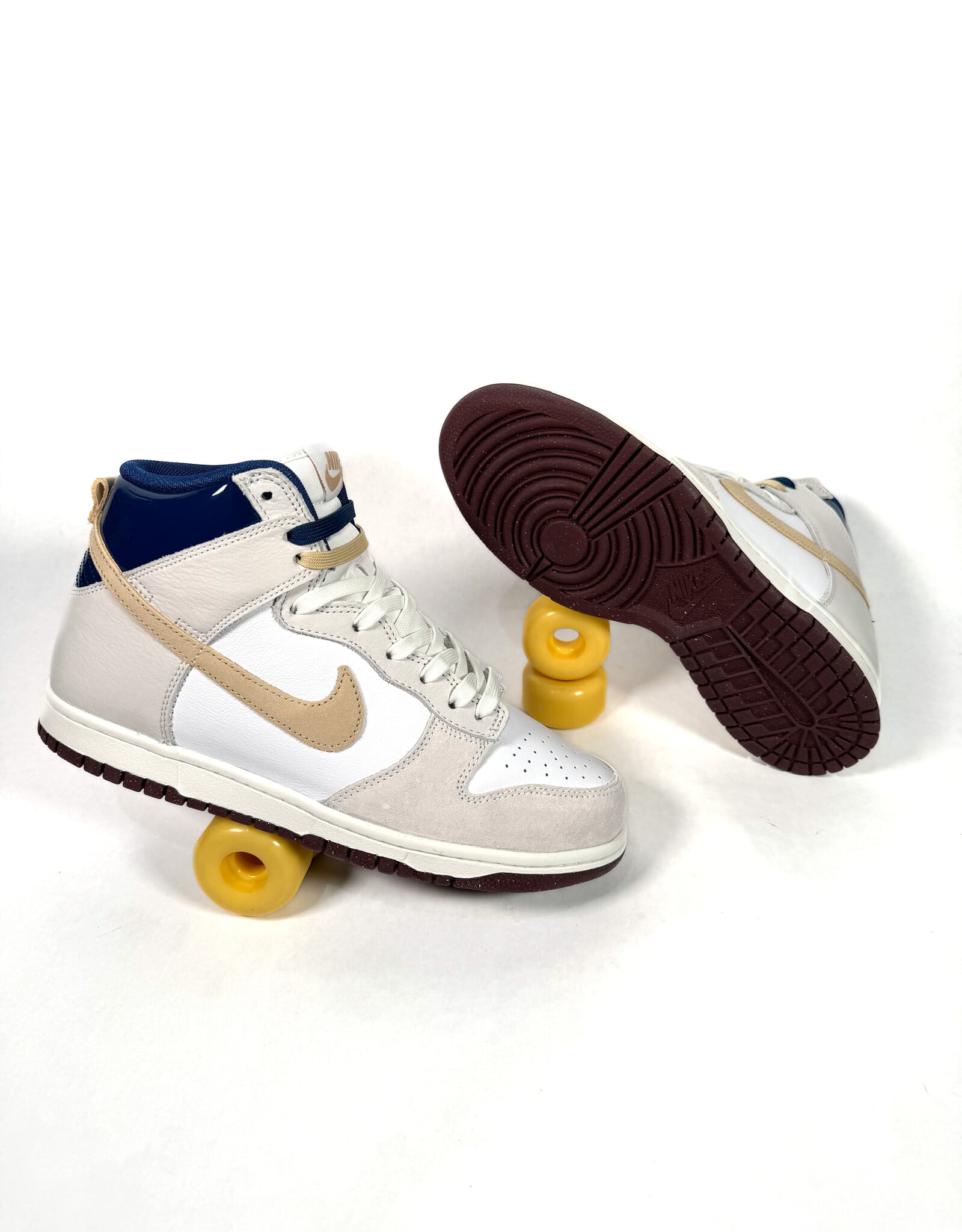NIKE SB Dunk High Pro x Beyond Store - White/Ivory/Sand Dune/Blue Void