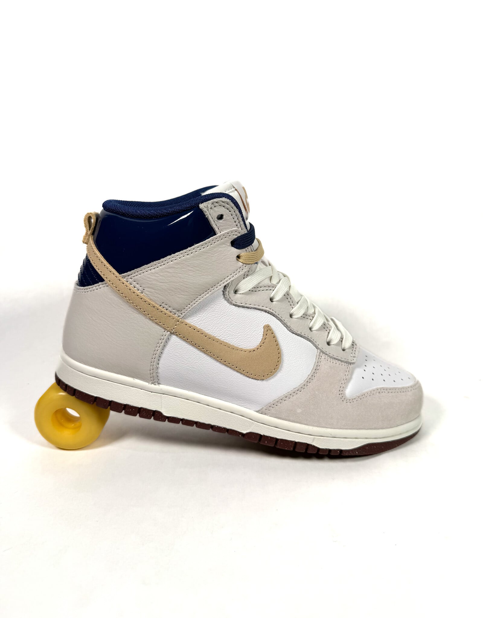 NIKE SB Dunk High Pro x Beyond Store - White/Ivory/Sand Dune/Blue Void