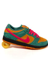 NIKE SB Dunk Low Pro - Green Noise / Watermelon