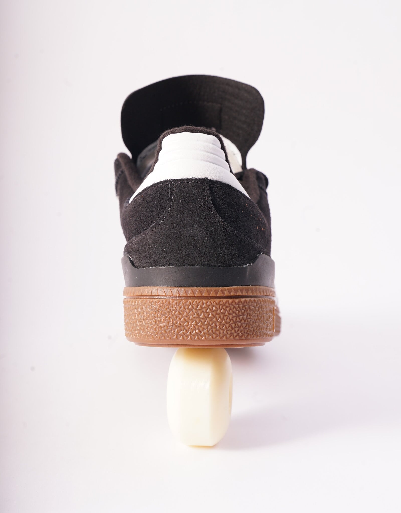 ADIDAS Busenitz pro - Core Black/ Cloud White/ Gold Metallic