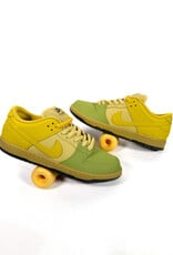NIKE SB Dunk Low Pro - Saffron Quartz / Pear