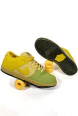 NIKE SB Dunk Low Pro - Saffron Quartz / Pear