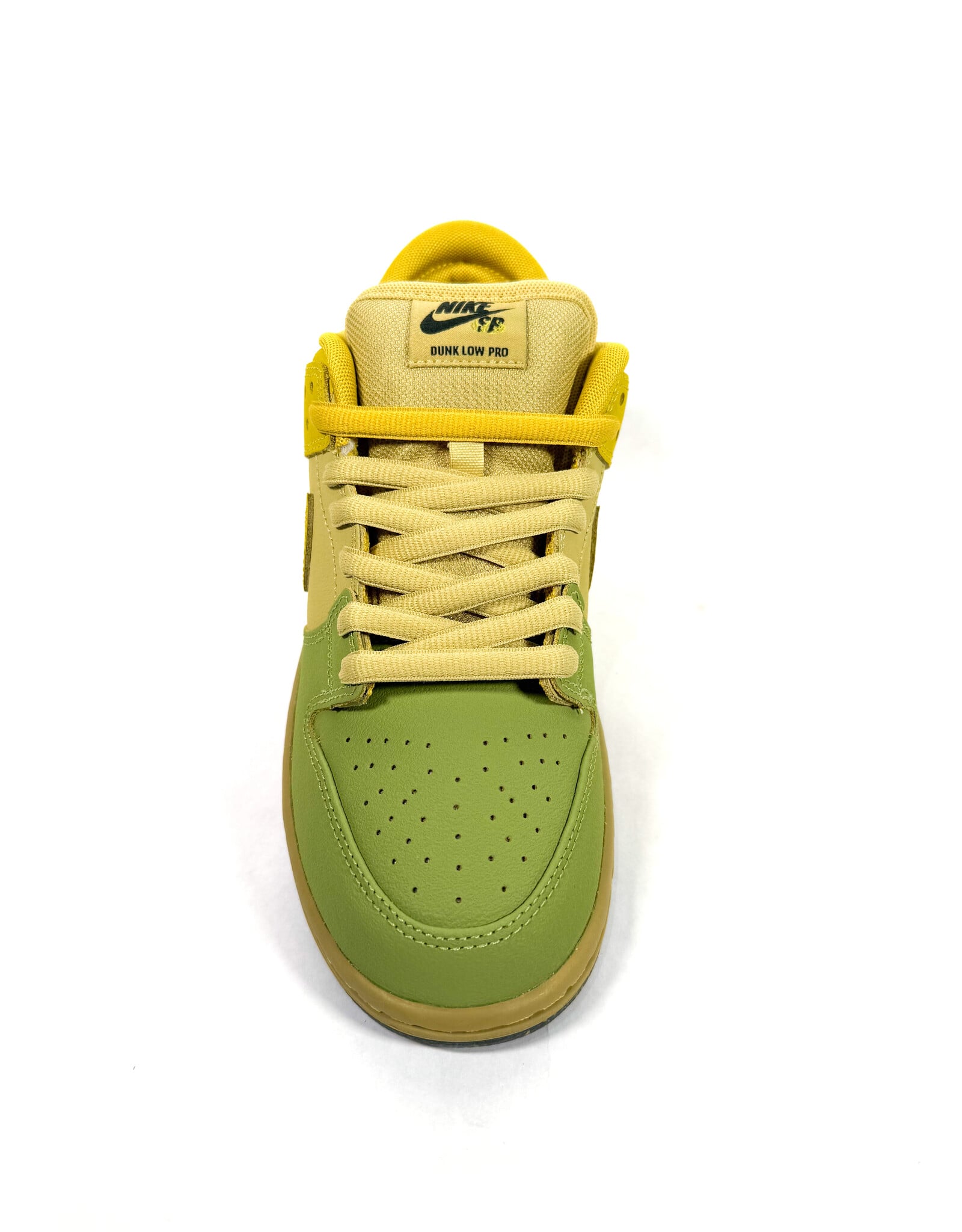 NIKE SB Dunk Low Pro - Saffron Quartz / Pear