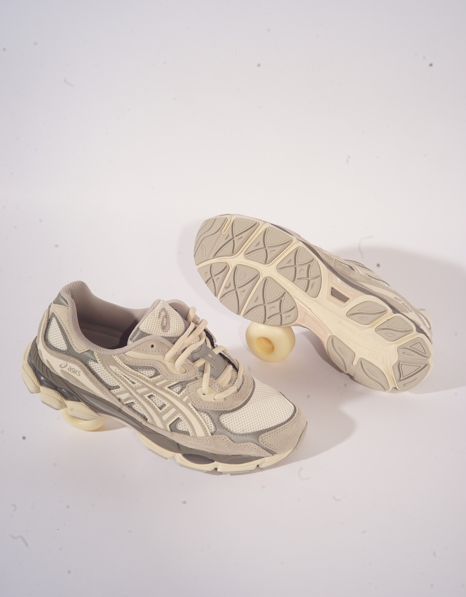 ASICS GEL-NYC - Cream/Oyster Grey
