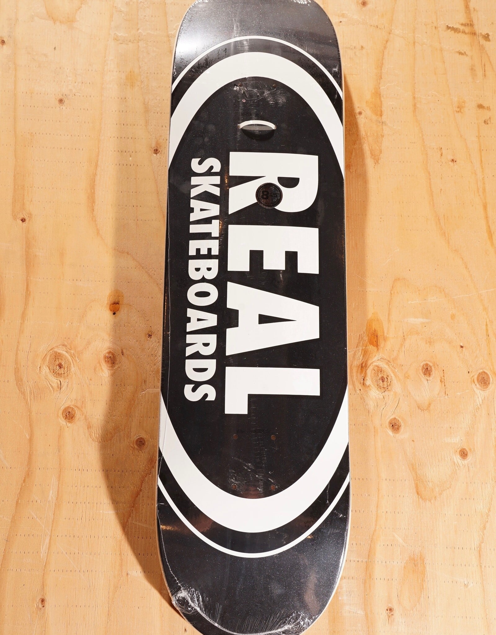 REAL SKATEBOARDS Classic Oval Deck - 8.25
