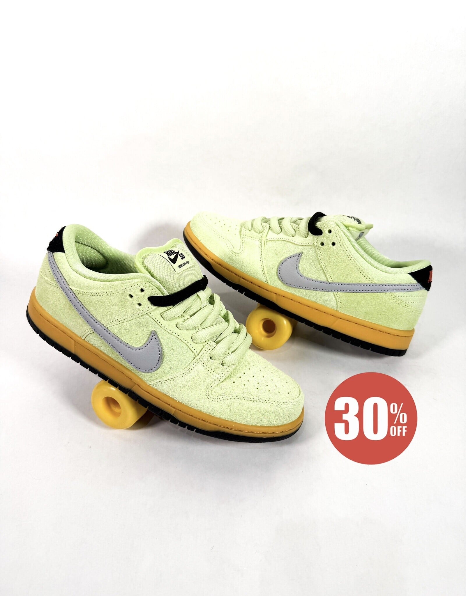 NIKE SB Dunk Low "Verdugo Mountain" - Lt Liquid Lime / Wolf Grey