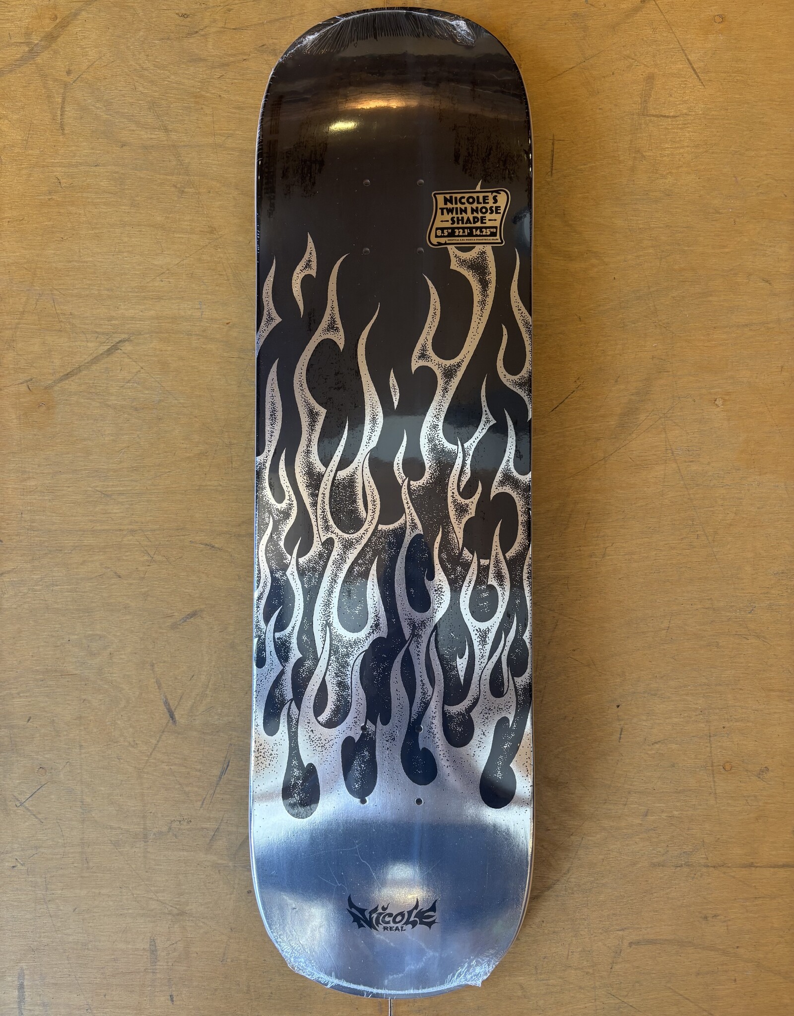 REAL SKATEBOARDS Nicole Hause Flames Redux - 8.5