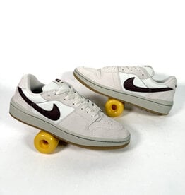 NIKE SB Code 58 - Summit White / Mystic Dates