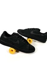 NIKE SB Zoom Tennis Classic - Black / Black / Black
