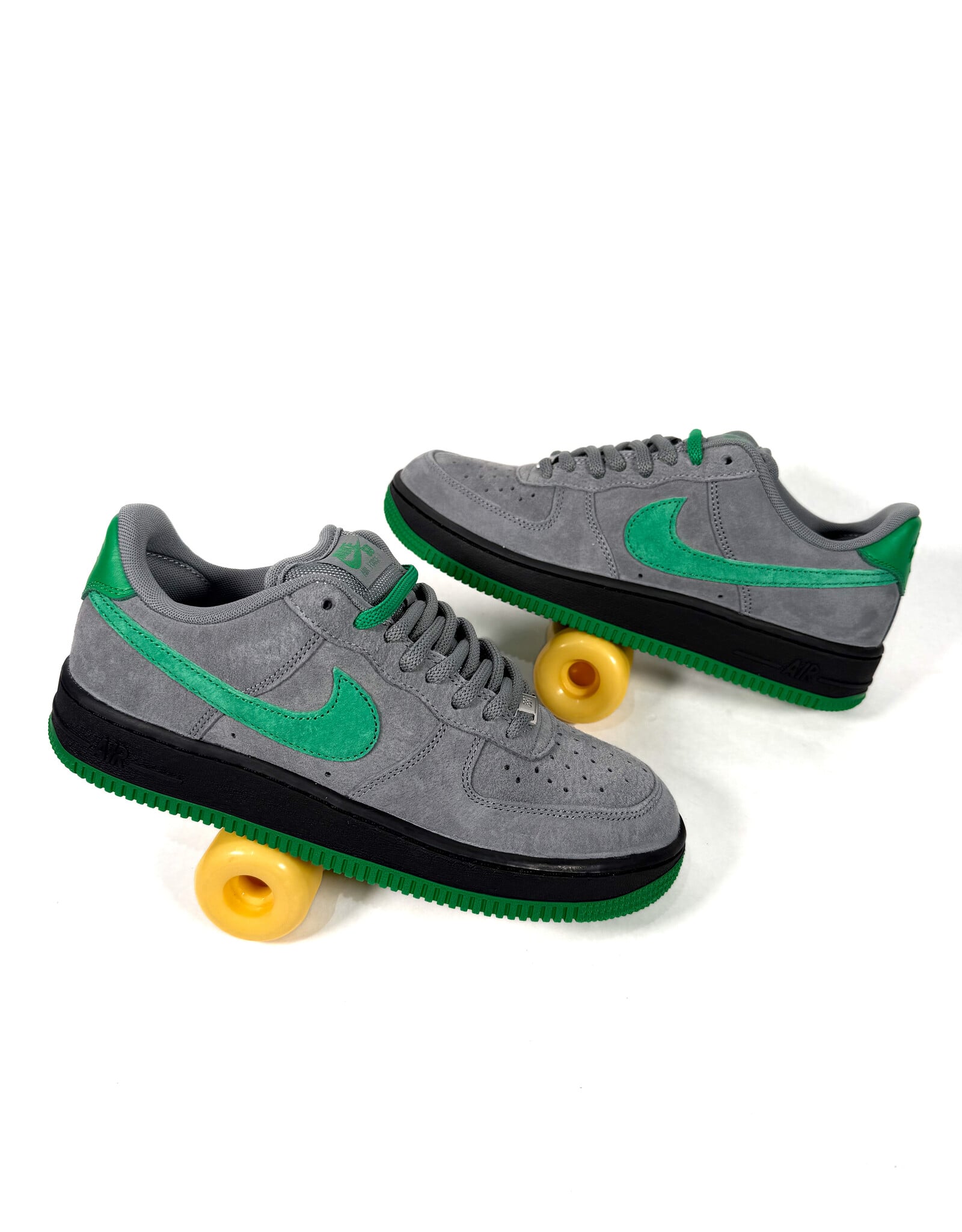 NIKE SB Air Force 1 SE - Cool Grey / Court Green