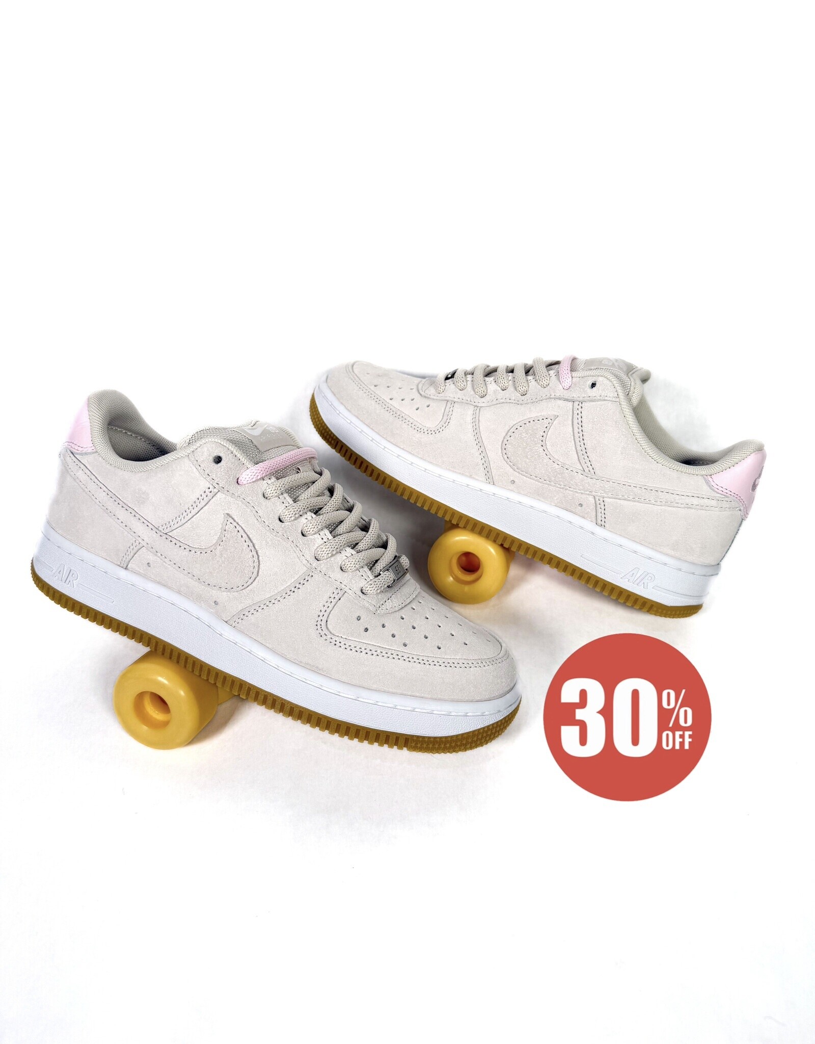 NIKE SB Air Force 1 - Lt Orewood Brn / White / Pink Foam