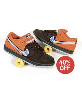 NIKE SB Dunk Low Pro 'Fast Pass' - Safety Orange / Wolf Grey