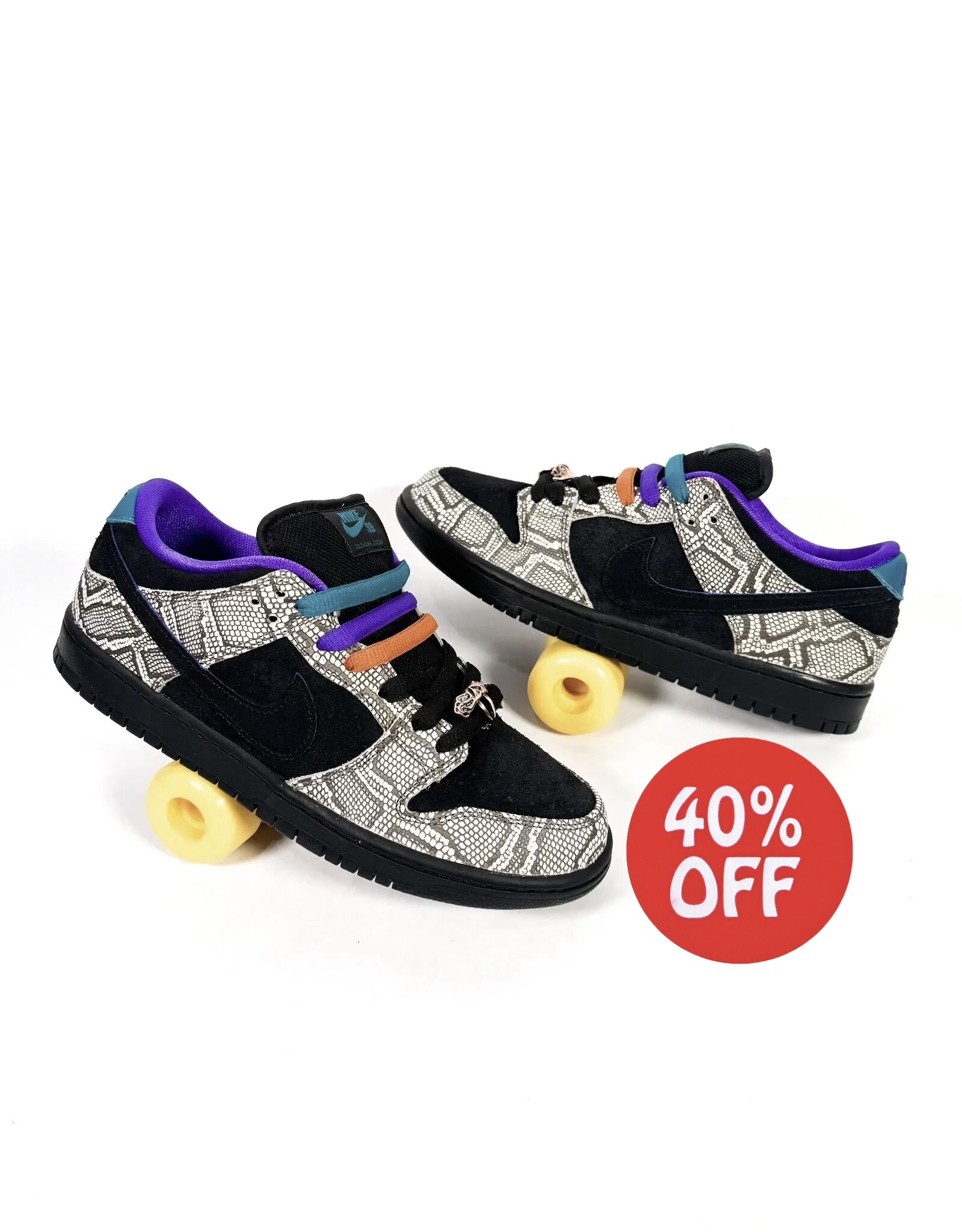 NIKE SB Dunk Low Pro Dashawn Jordan 'Diamondback' -  String / Black