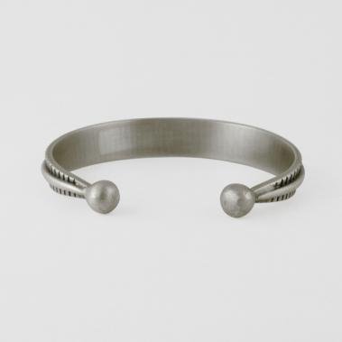 Jane Diaz  Jane Diaz Bracelet manchette