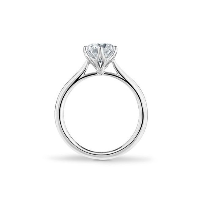 The Lauren - six claw diamond engagement ring