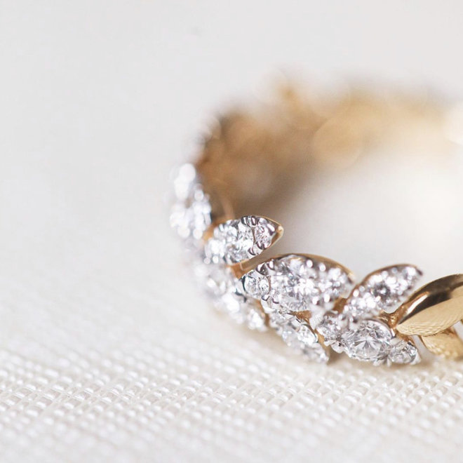 Diamond leaf band-white gold