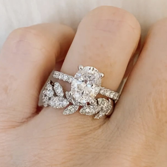 Diamond leaf band-white gold