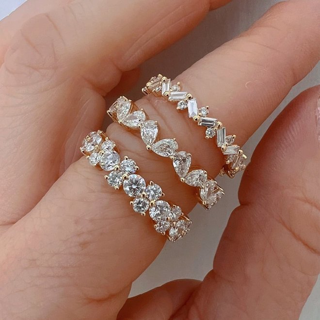 Alternating Pear Diamond Band -  0.92ctw - 18k YG