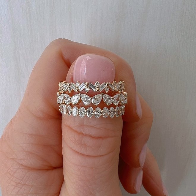 Alternating Pear Diamond Band -  0.92ctw - 18k YG