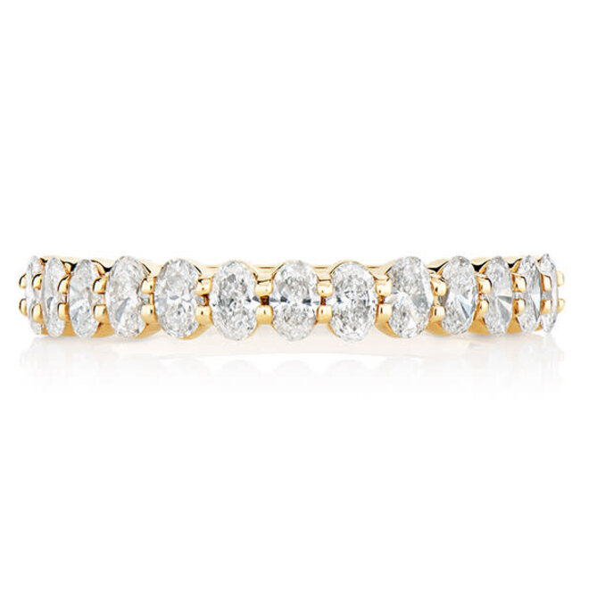 Vertical oval diamond band