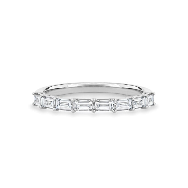 Baguette diamond band