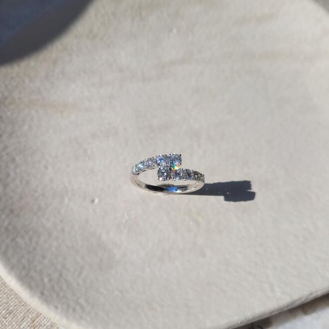 Diamond bypass ring - large