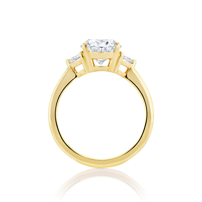 LAB - The Caroline oval cut diamond engagement ring