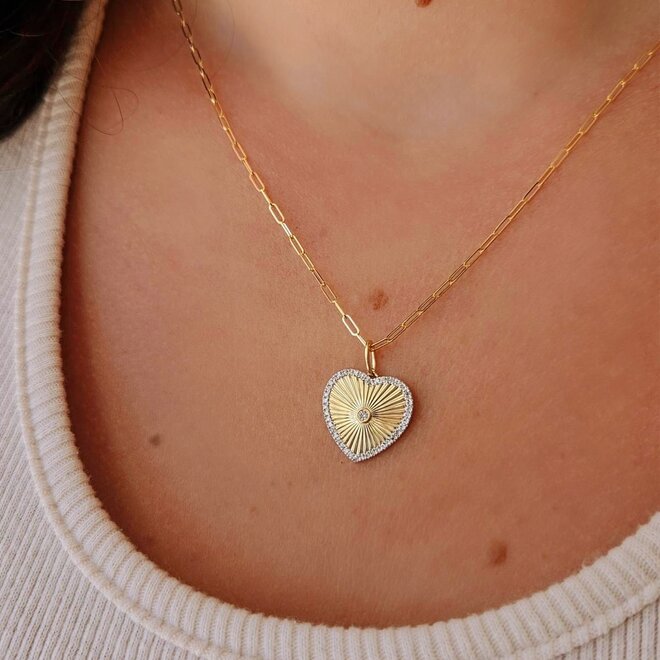 Fluted diamond heart pendant
