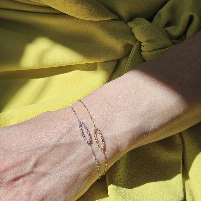 Open diamond bar bracelet