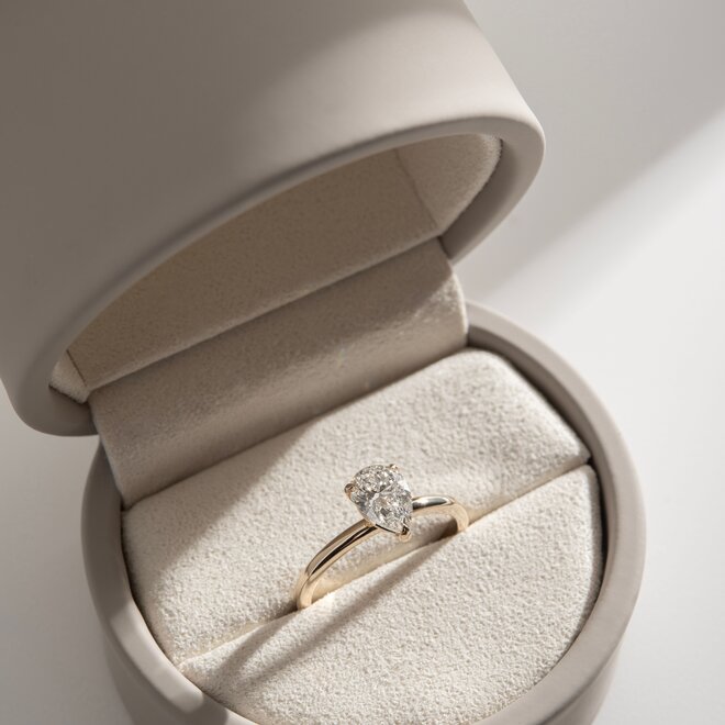 The Charlie - Pear Solitaire