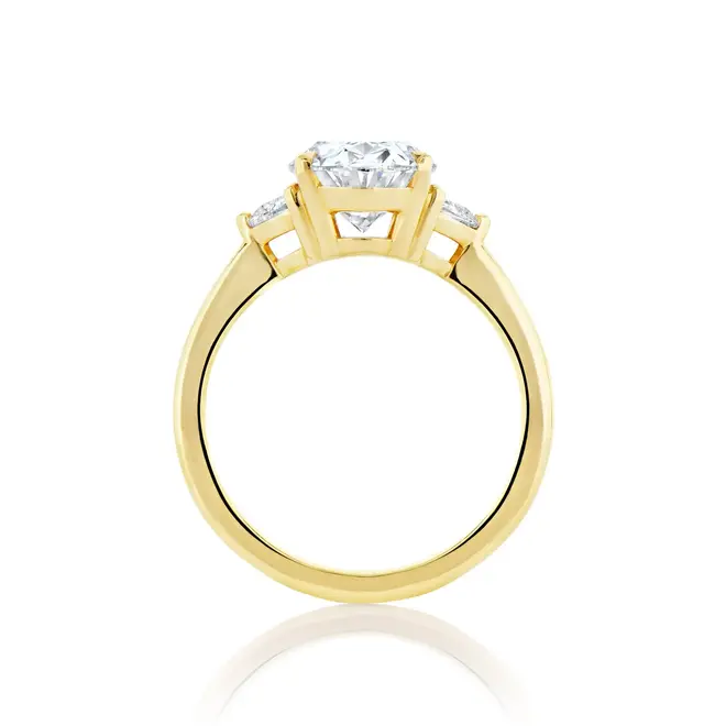 LAB The Caroline - oval cut engagement ring