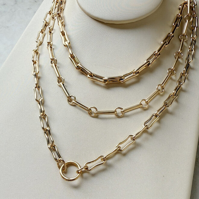 Pinched link necklace